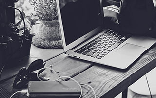 网赚客服_「农村挣钱好项目」赚钱养玉人小游戏